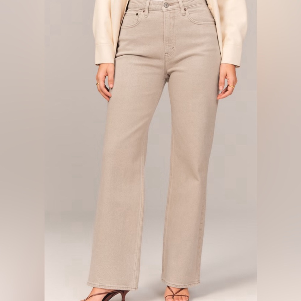 Abercrombie Curve Love 90s Relaxed Jeans Oat Color